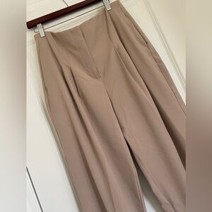 Abercrombie & Fitch Clean Waist Wide Leg Trousers